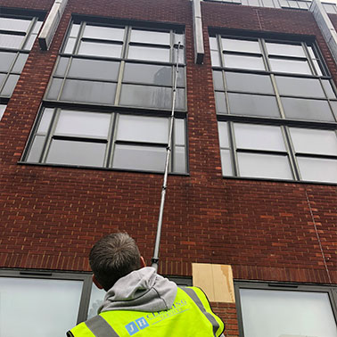 Commercial Reach & Wash Cleaning 4