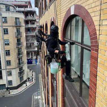 Commercial Abseiling Cleaning 2