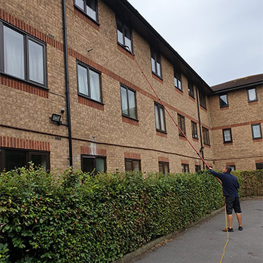 Commercial Reach & Wash Cleaning 4