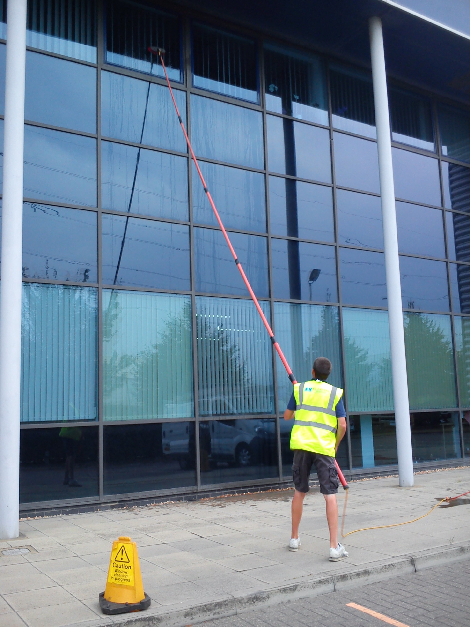 Commercial Pole Cleaning 3